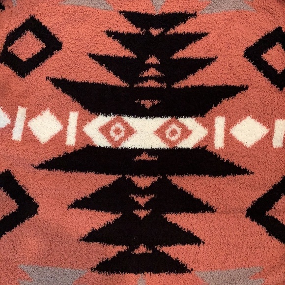 Boho Aztec Tribal Print Cardigan Color Berry - Picture 7 of 7